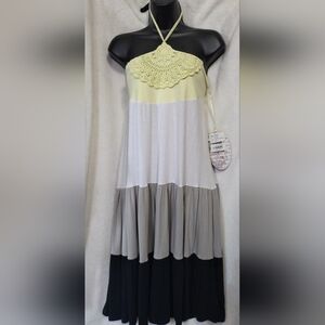 Status Moda Women's Teired Dress with Crocheting Accent Size M